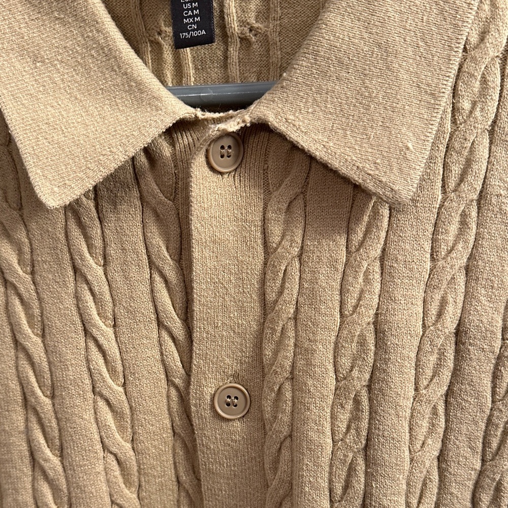 H & M Tan Cable Knit Men's Shirt size medium. - Picture 3 of 8